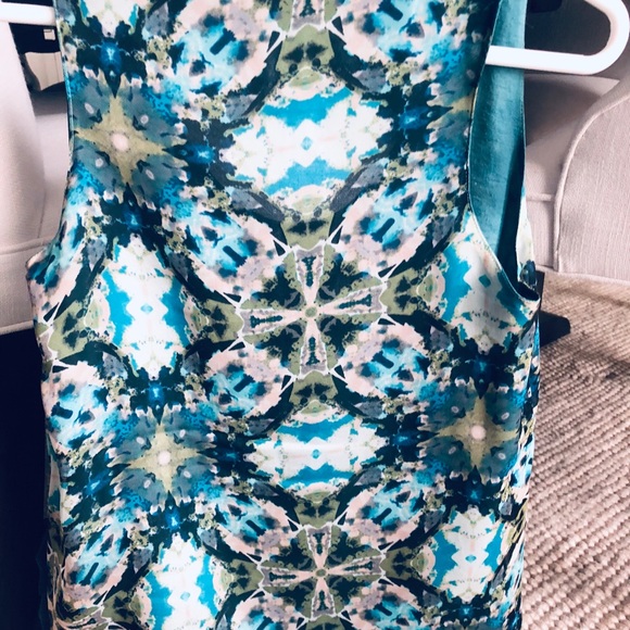 Reversible Floral/Turquoise Tank Blouse - Picture 3 of 3